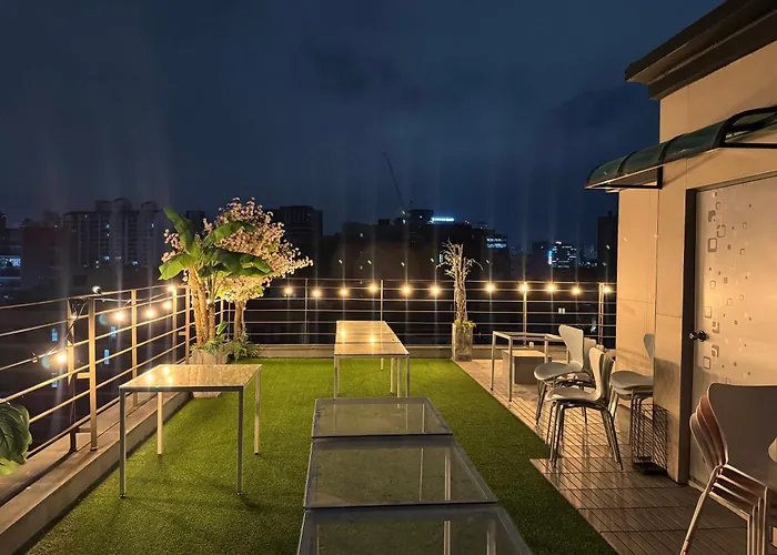 Apartment 701, Seongsu Station Jungnangcheon Cherry Blossom Road River Airport Bus Seoul