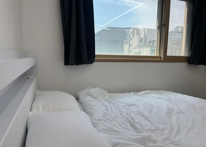 Apartment 701, Seongsu Station Jungnangcheon Cherry Blossom Road River Airport Bus